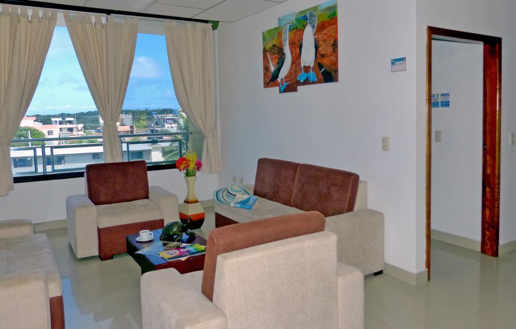 Hospedaje Brisas Del Pacifico Puerto Ayora  Camera foto