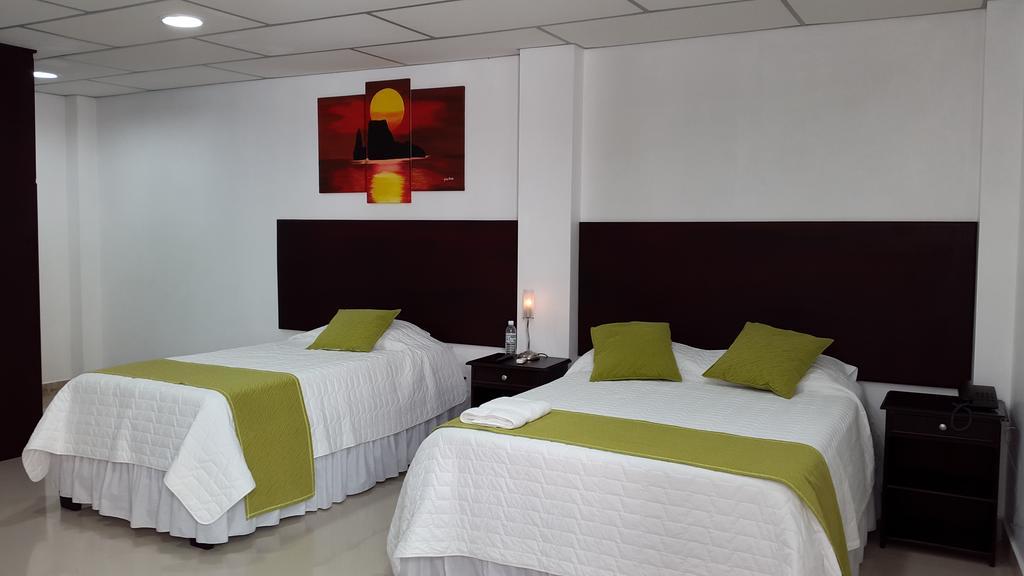 Hospedaje Brisas Del Pacifico Puerto Ayora  Camera foto