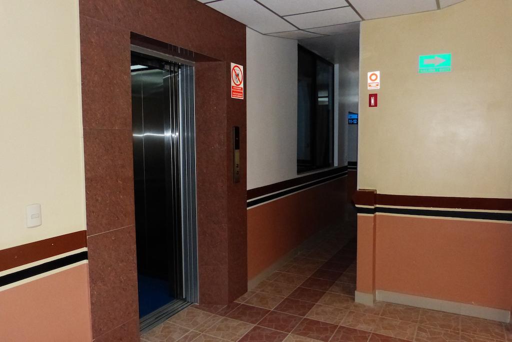Hospedaje Brisas Del Pacifico Puerto Ayora  Esterno foto
